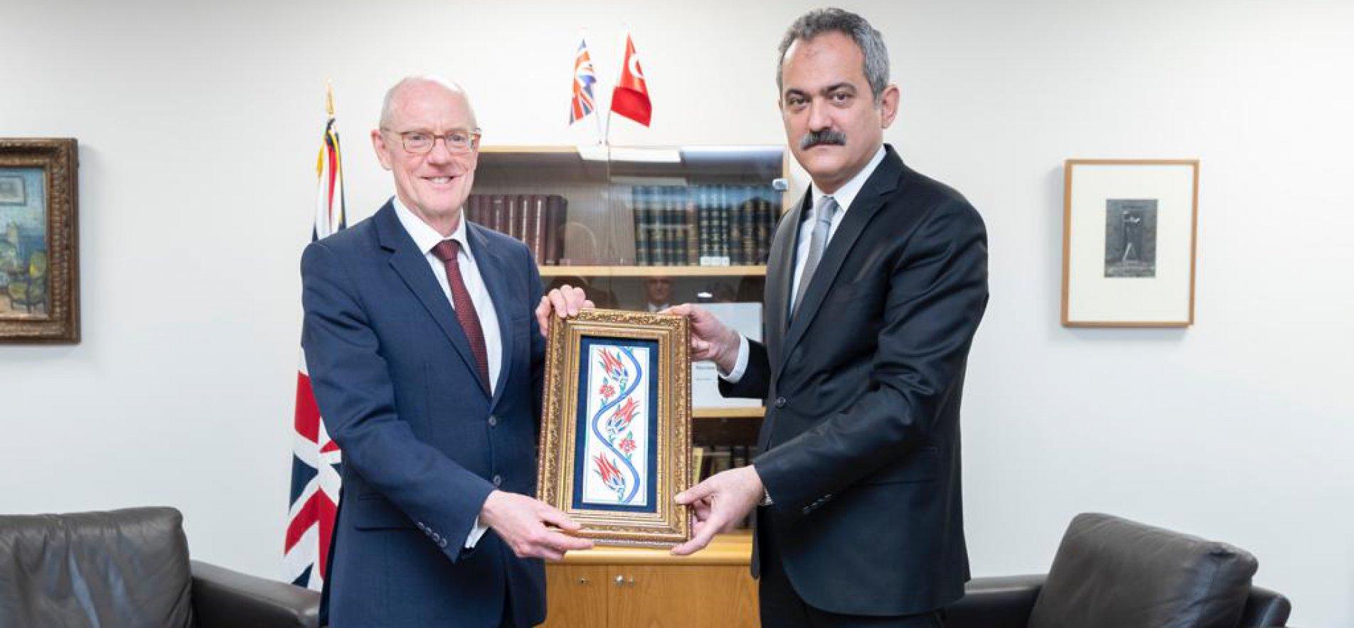 MINISTER ÖZER MEETS WITH HIS BRITISH COUNTERPART GIBB